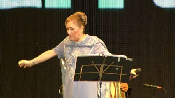 RAMONA GALARZA | 16.01